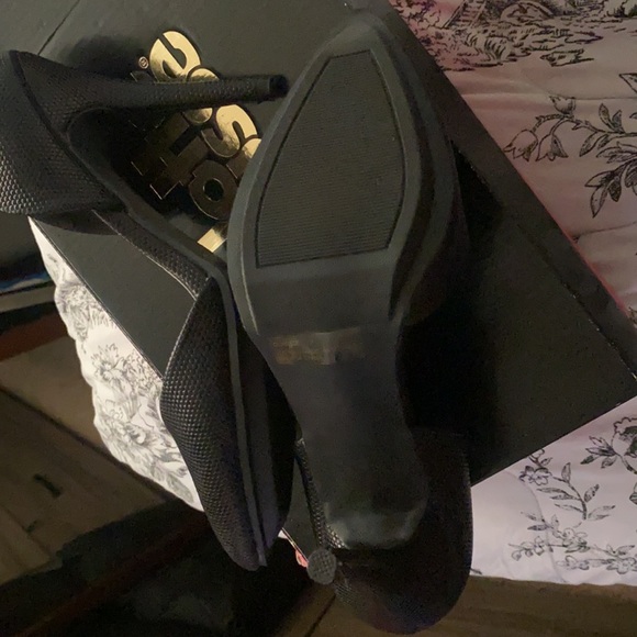 Black pointed heels - Picture 4 of 5